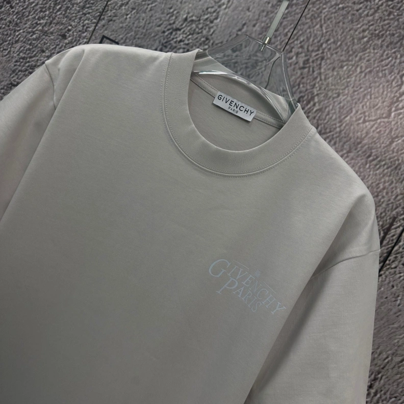Gxvxnchy T-Shirts Vibrant 95424