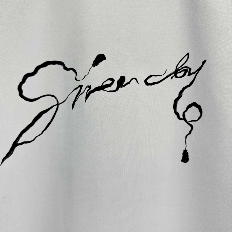 Gxvxnchy T-Shirts Versatile 95428