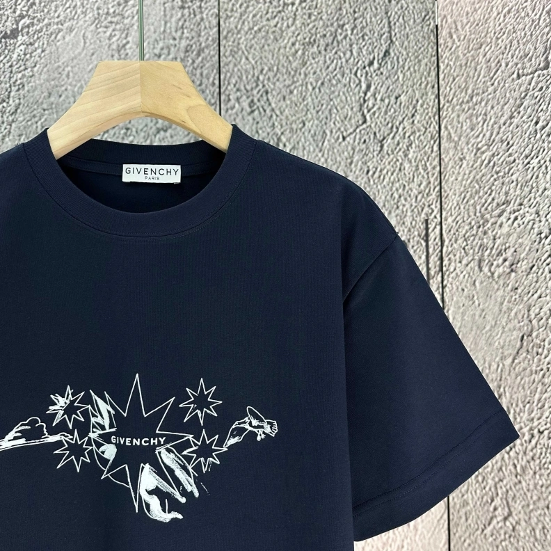 DailyWear Gxvxnchy T-Shirts 95431