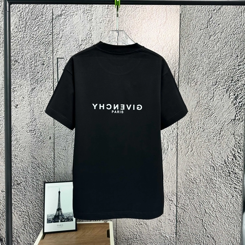 Refined Gxvxnchy T-Shirts 95409
