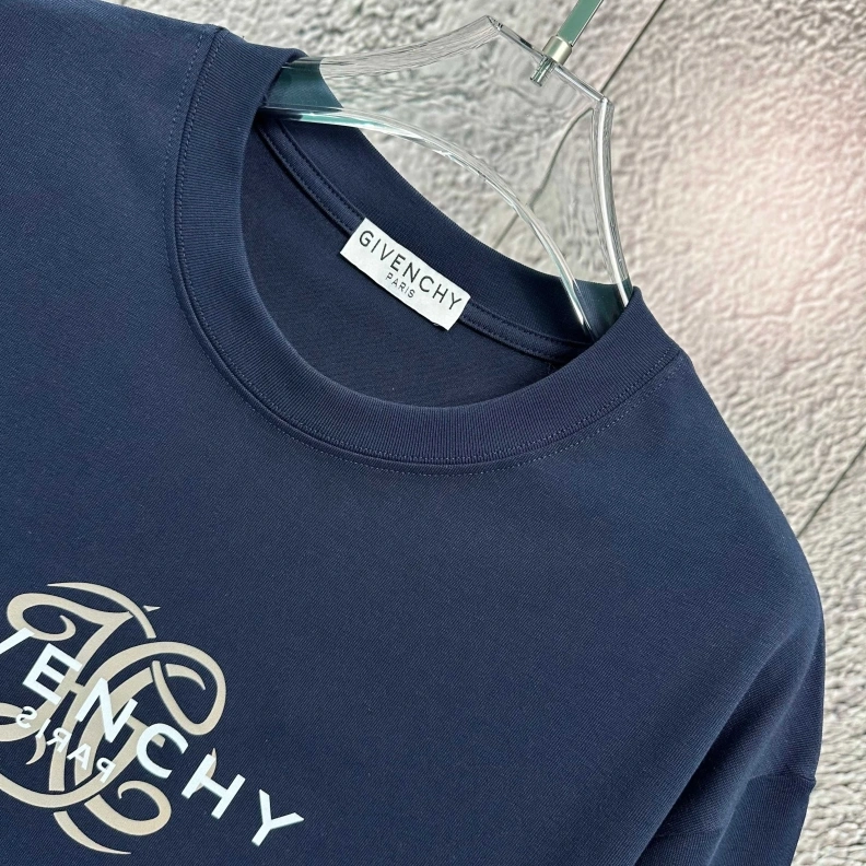 Gxvxnchy T-Shirts AllSeason 95407