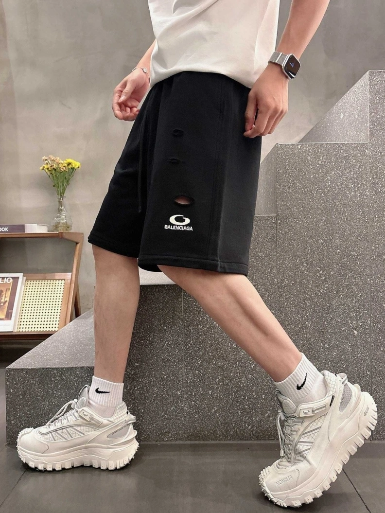 Bxlxnciaga Shorts Modern 91361