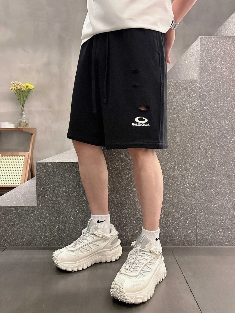 Bxlxnciaga Shorts Modern 91361