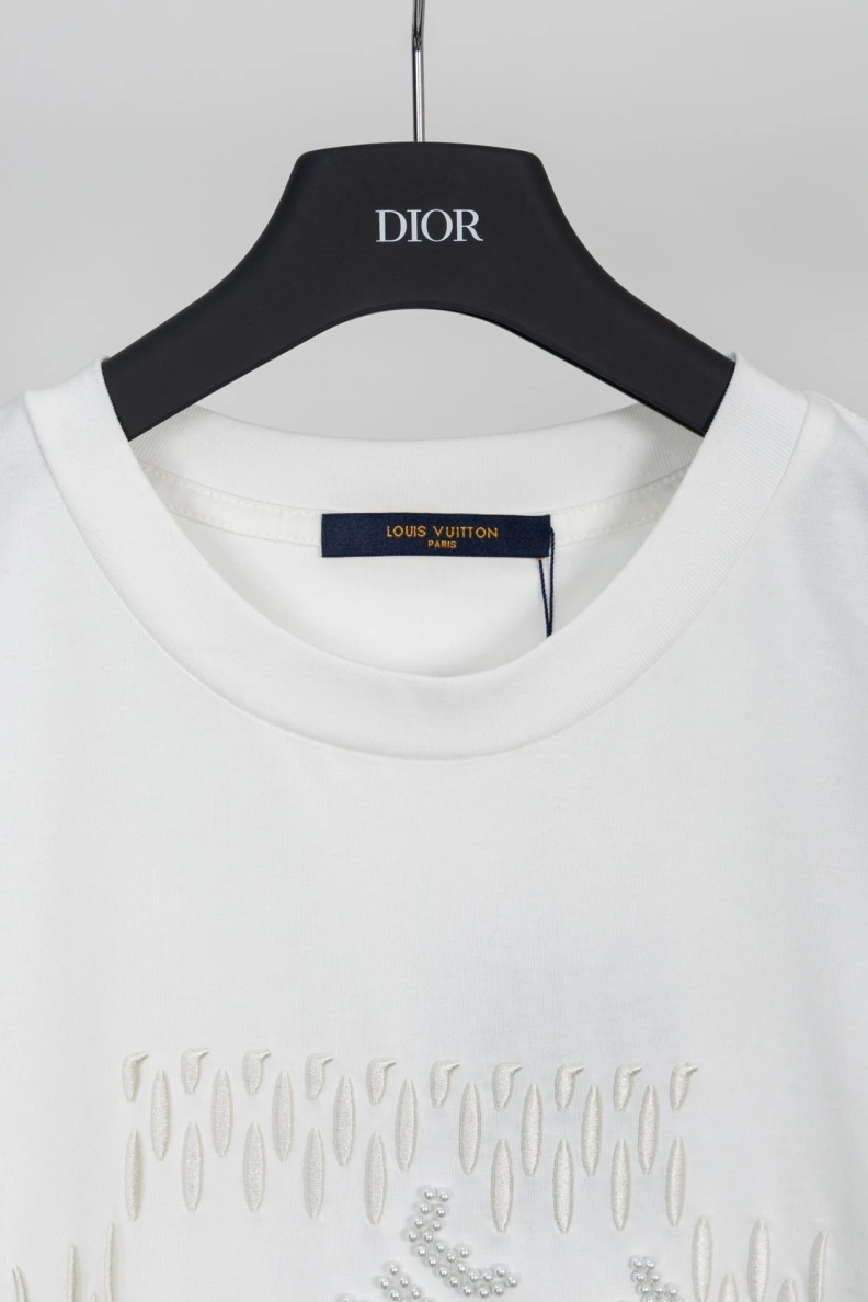 Minimalist LX T-Shirts 97581