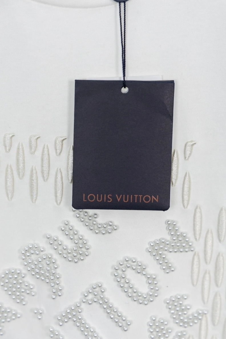 Minimalist LX T-Shirts 97581