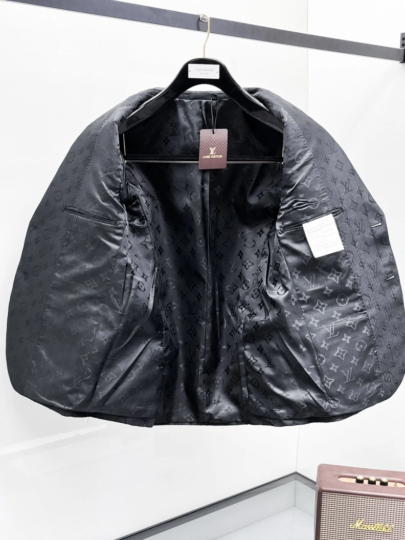 LX sets Breathable 97708