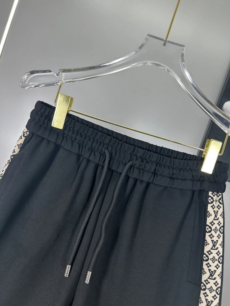 Sophisticated LX Shorts 97664