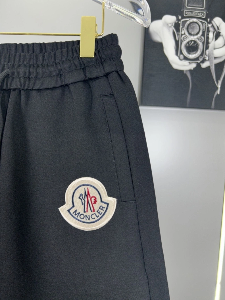 Stylish Mxnclxr Shorts 98910