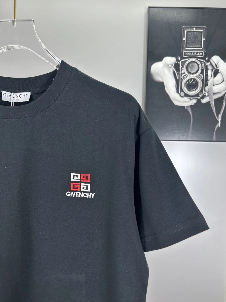 Reliable Gxvxnchy T-Shirts 95389