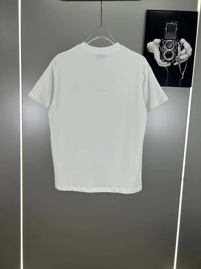 Stylish Gxvxnchy T-Shirts 95388