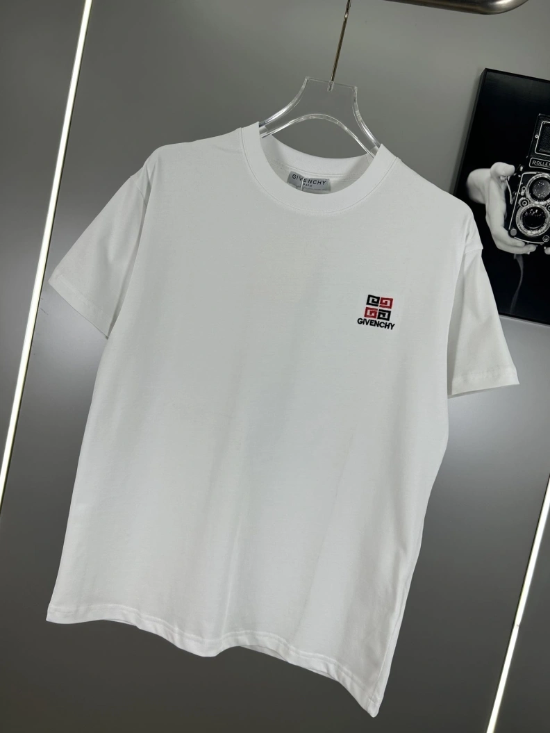 Stylish Gxvxnchy T-Shirts 95388
