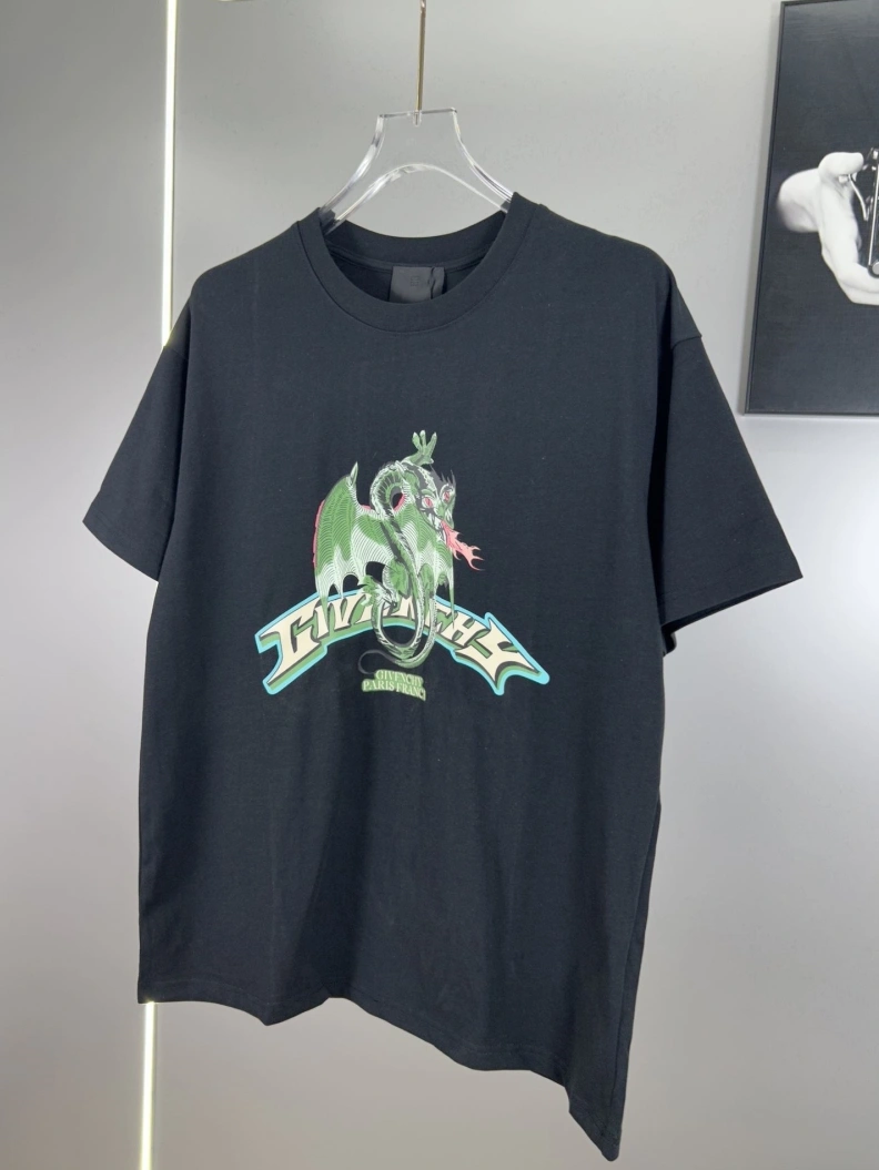 Stylish Gxvxnchy T-Shirts 95456