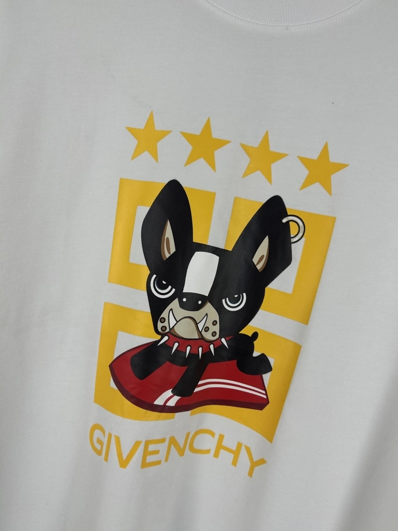 Sophisticated Gxvxnchy T-Shirts 95393