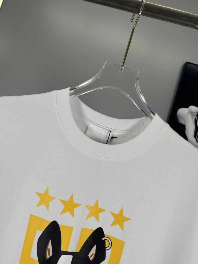 Sophisticated Gxvxnchy T-Shirts 95393