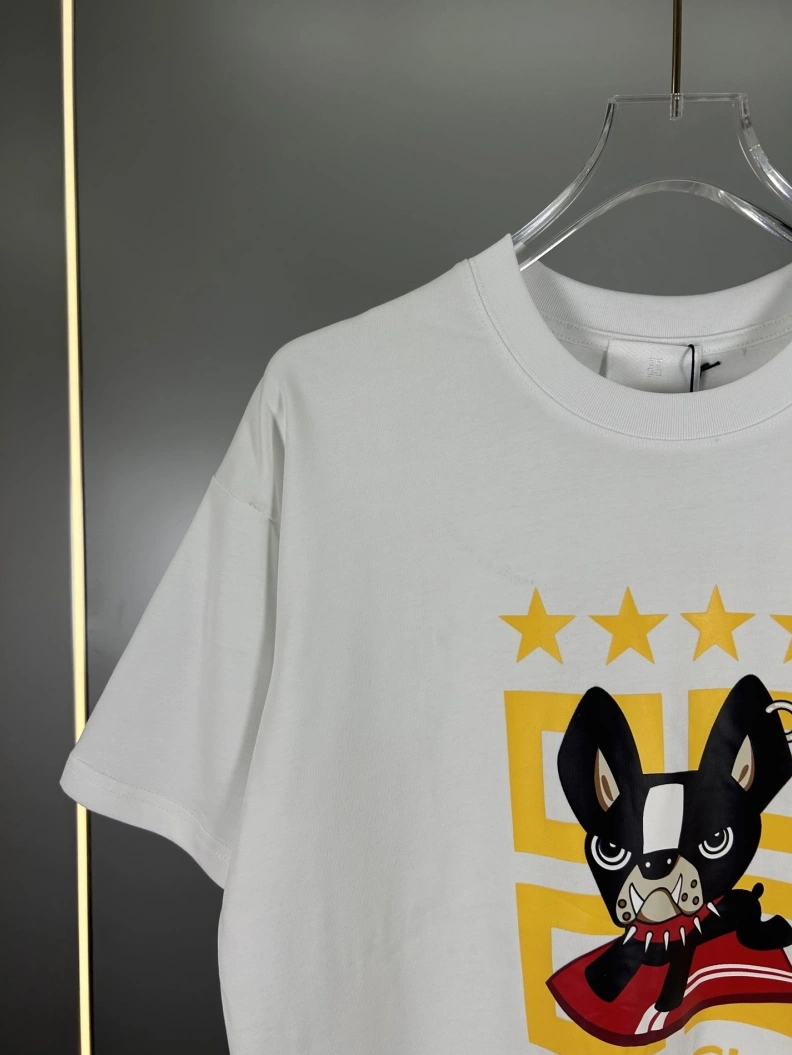 Sophisticated Gxvxnchy T-Shirts 95393