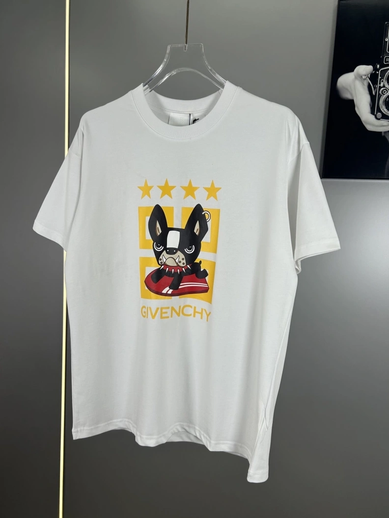 Sophisticated Gxvxnchy T-Shirts 95393