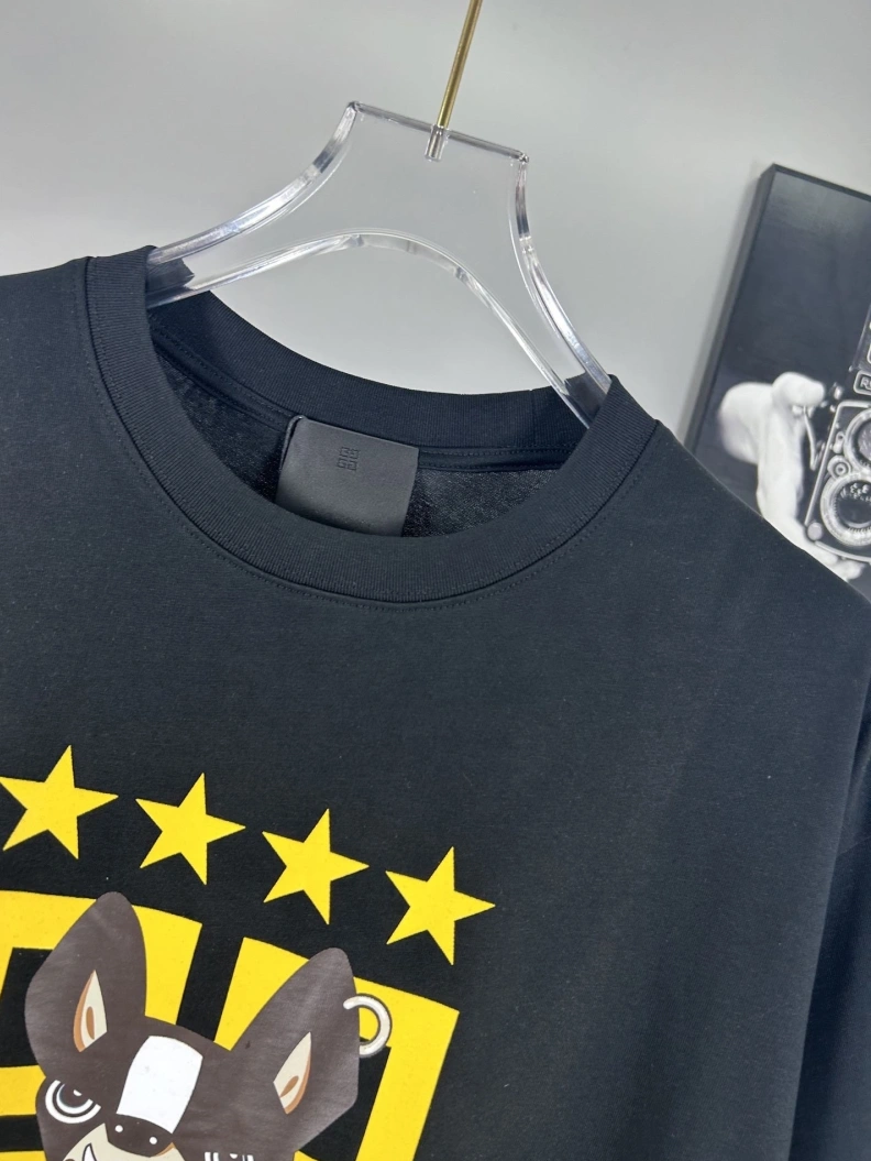 Gxvxnchy T-Shirts SportInspired 95394