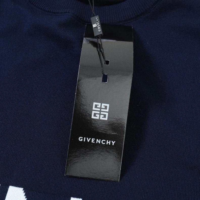 NewStyle Gxvxnchy T-Shirts 95391