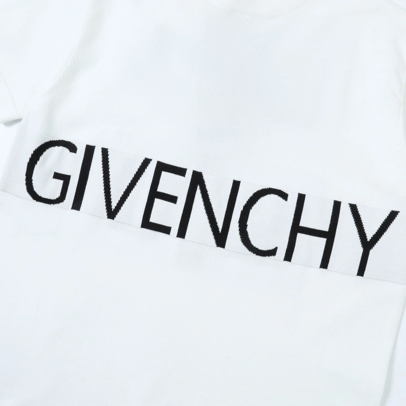 Fashionable Gxvxnchy T-Shirts 95401
