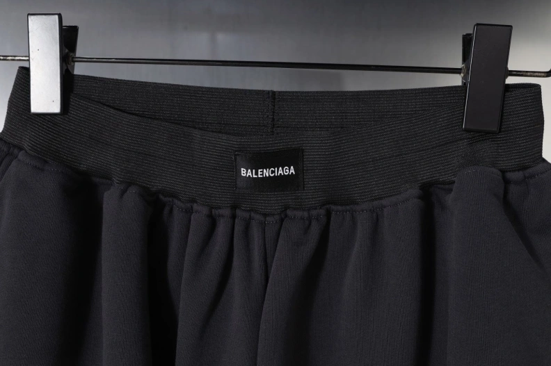 Flexible Bxlxnciaga Shorts 91248