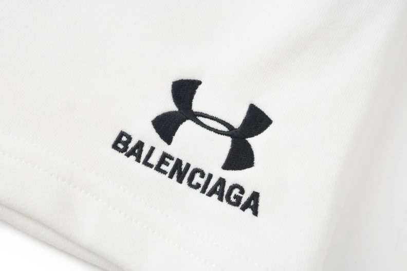 Bxlxnciaga Shorts GoAnywhere 91243