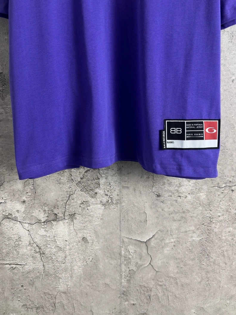 ModernLook Bxlxnciaga T-Shirts 91023