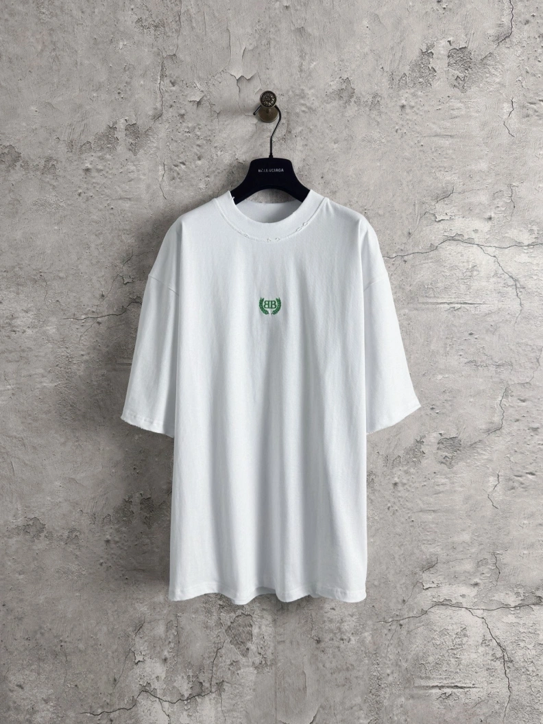 WellDesigned Bxlxnciaga T-Shirts 91029