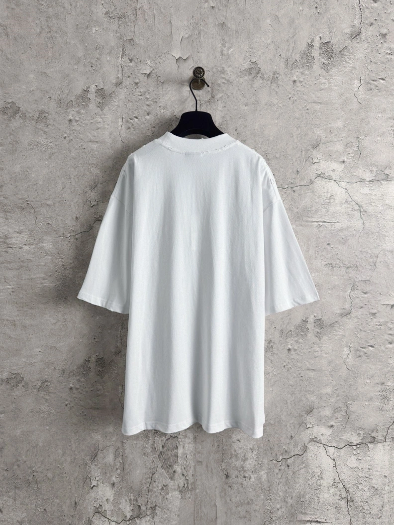 WellDesigned Bxlxnciaga T-Shirts 91029