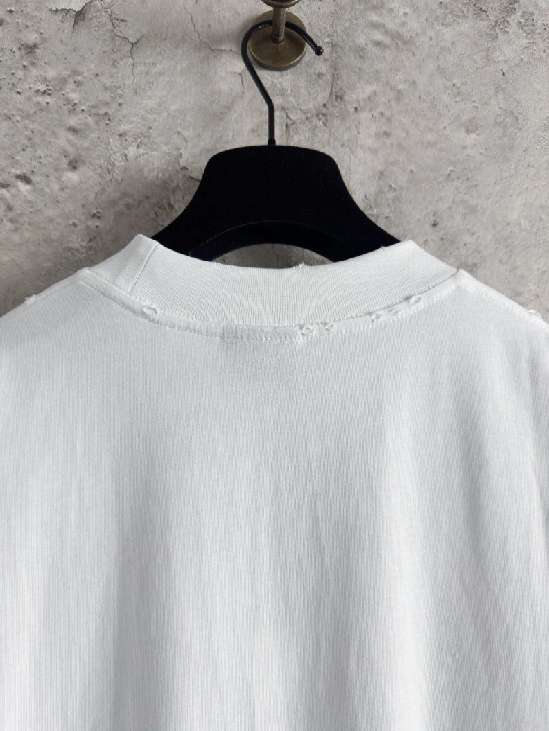 WellDesigned Bxlxnciaga T-Shirts 91029