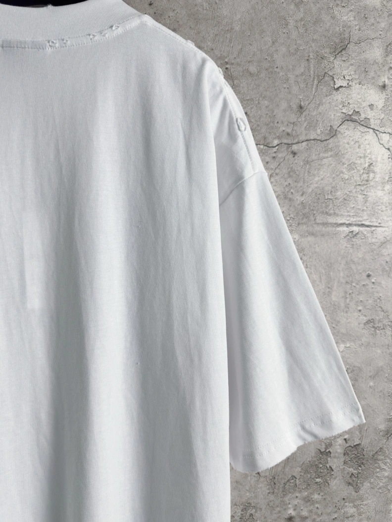 WellDesigned Bxlxnciaga T-Shirts 91029