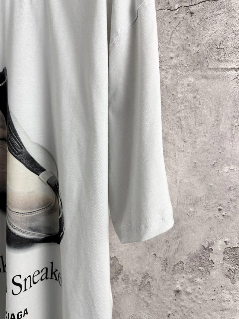 WellDesigned Bxlxnciaga T-Shirts 91066
