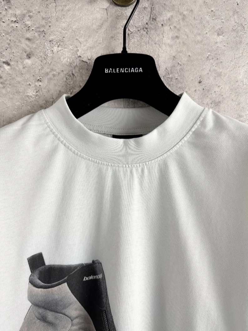 WellDesigned Bxlxnciaga T-Shirts 91066