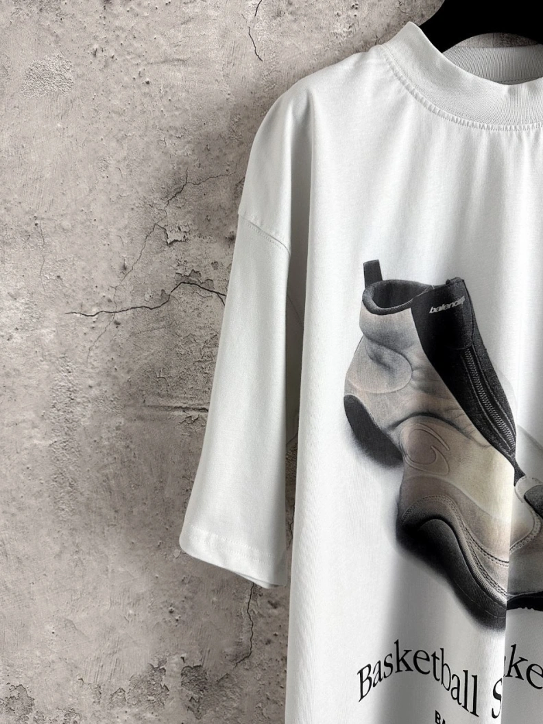 WellDesigned Bxlxnciaga T-Shirts 91066