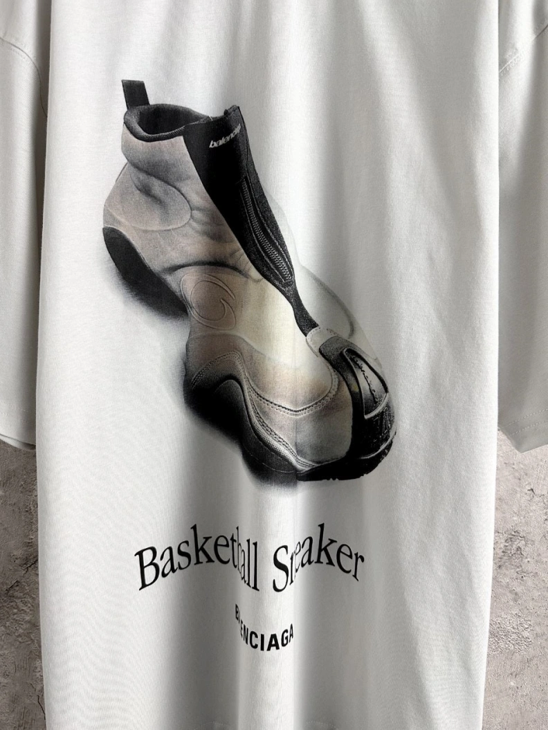 WellDesigned Bxlxnciaga T-Shirts 91066