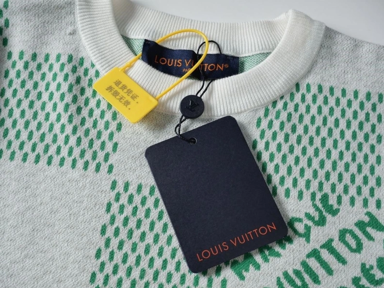 Versatile LX T-Shirts 97347