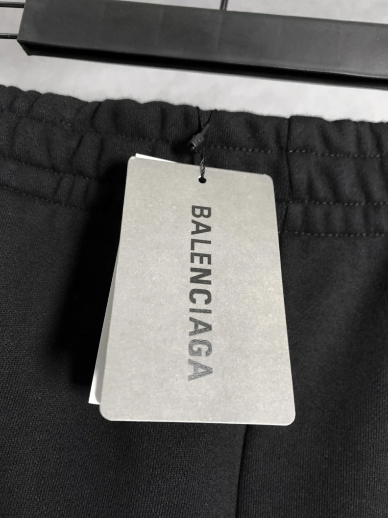 Bxlxnciaga Shorts Modern 90984