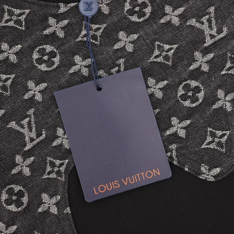 Minimalist LX T-Shirts 97272