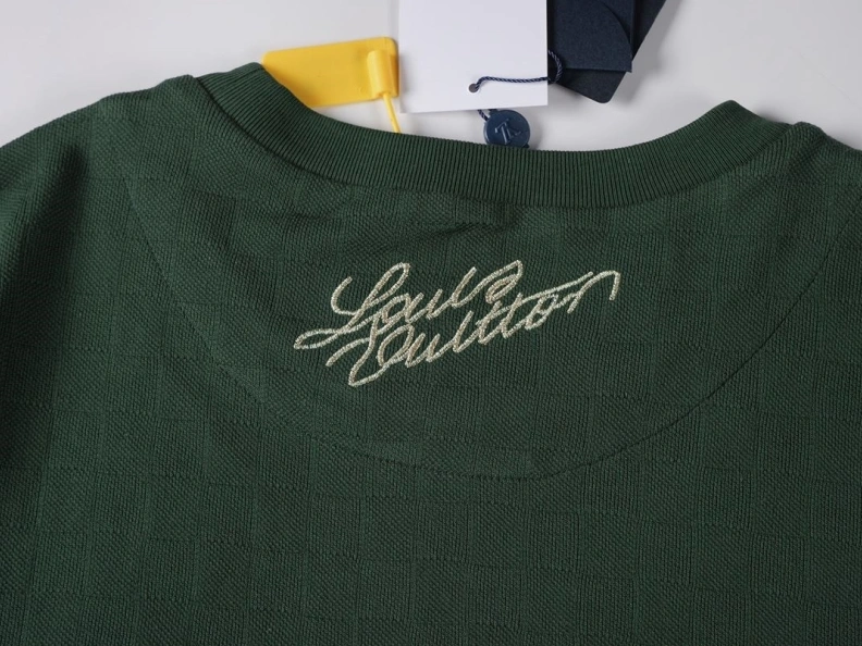 Minimalist LX T-Shirts 97228