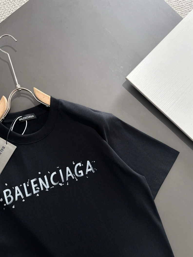 Vibrant Bxlxnciaga T-Shirts 90394
