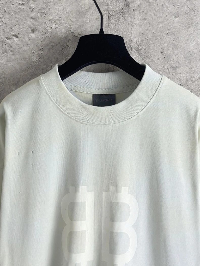 Sleek Bxlxnciaga T-Shirts 90431
