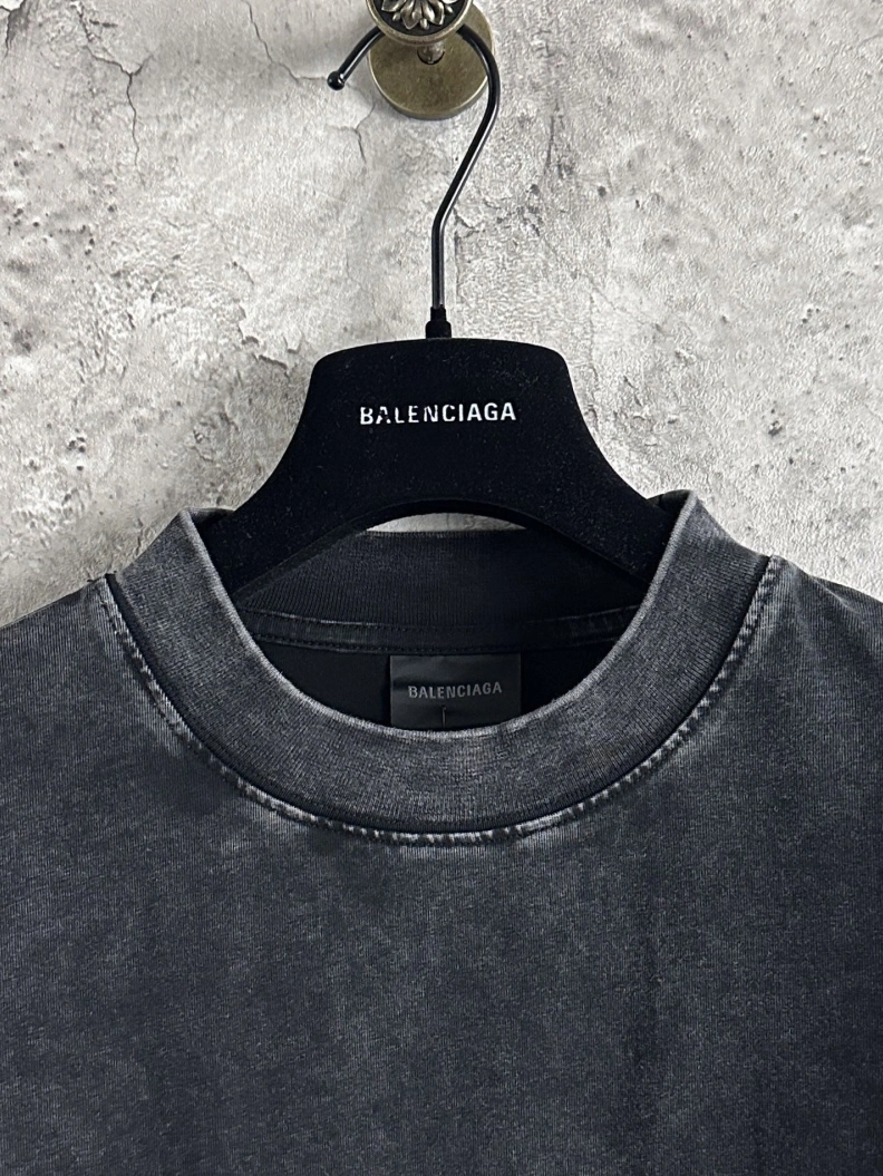 Practical Bxlxnciaga T-Shirts 90351