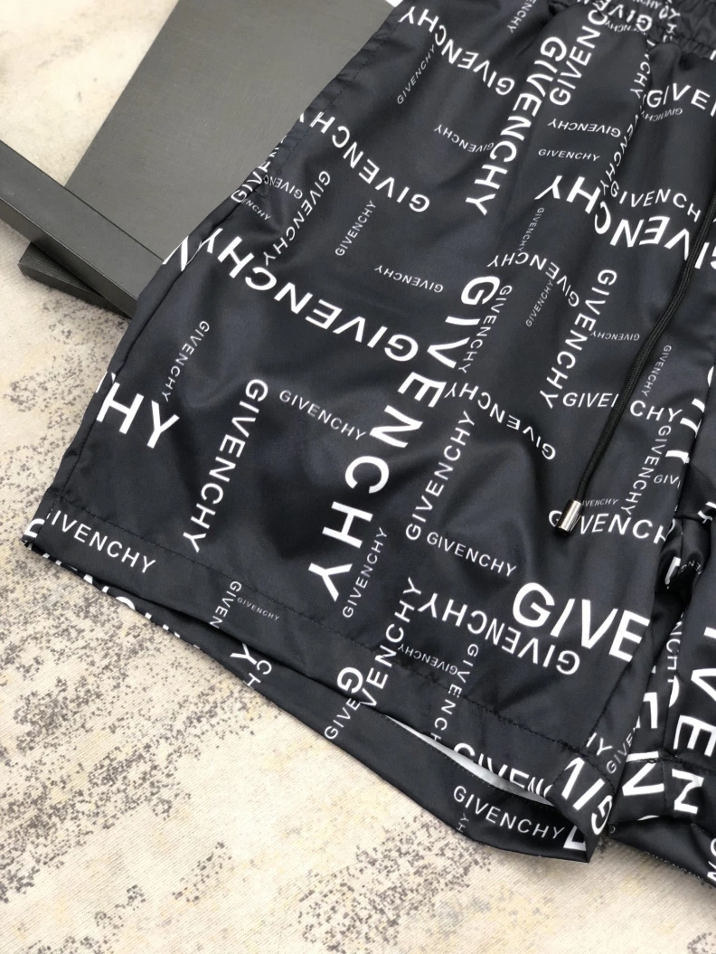Gxvxnchy Shorts Vibrant 95381