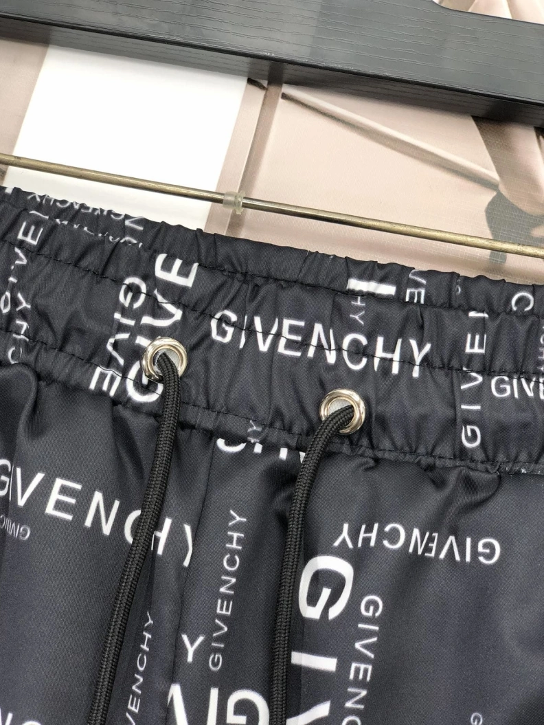 Gxvxnchy Shorts Vibrant 95381