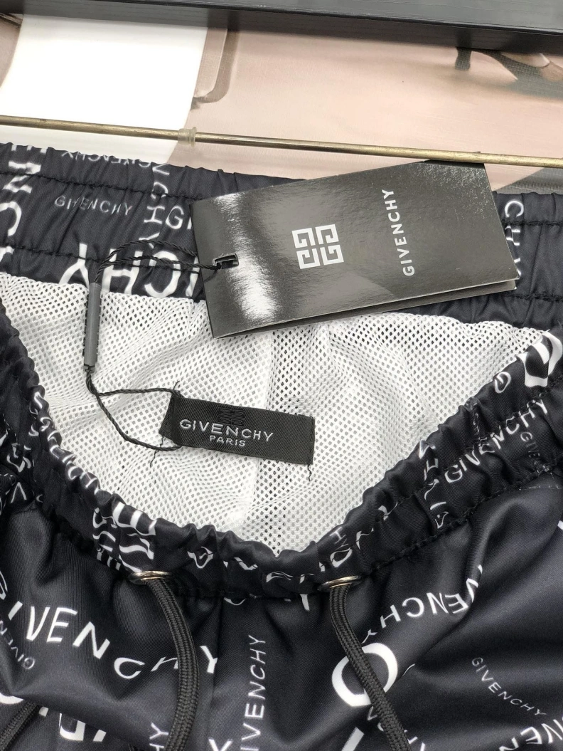 Gxvxnchy Shorts Vibrant 95381
