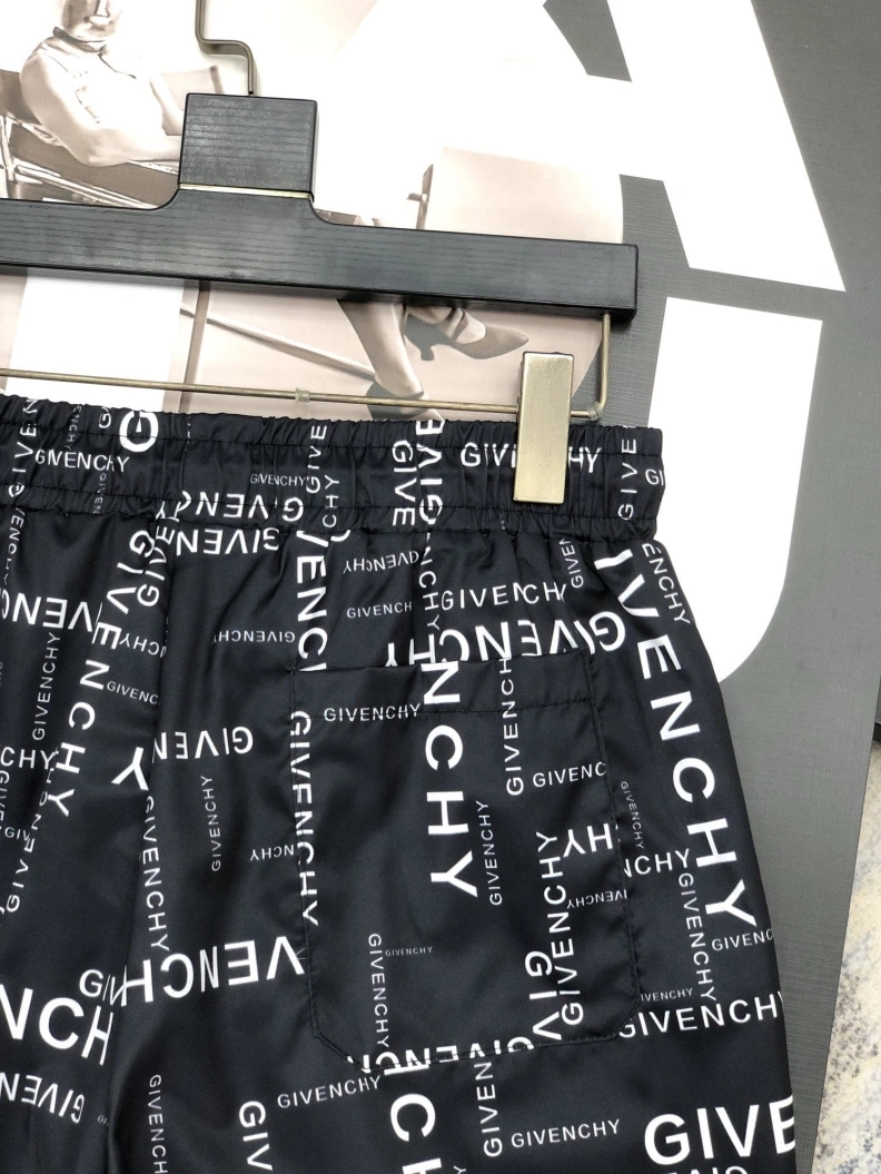 Gxvxnchy Shorts Vibrant 95381