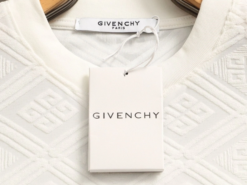 HighQuality Gxvxnchy T-Shirts 95373
