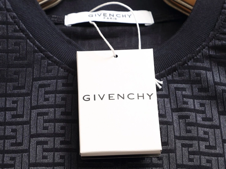 Gxvxnchy T-Shirts Trendy 95430