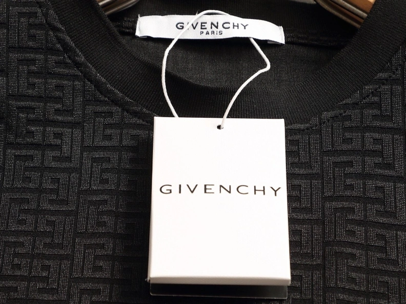 Soft Gxvxnchy T-Shirts 95371