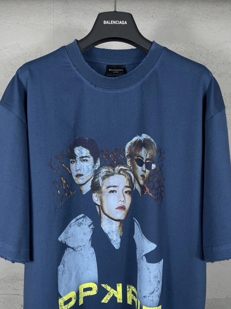 Modern Bxlxnciaga T-Shirts 90260