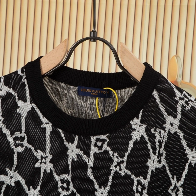 Comfortable LX T-Shirts 96983